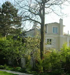 Vue du jardin  sur la Villa Montmorency